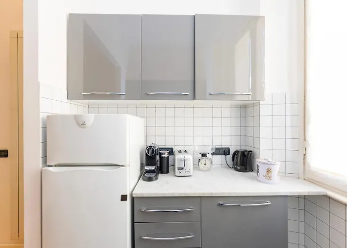 Comfortable And Functional, Terrace And Parking Apartment Florence